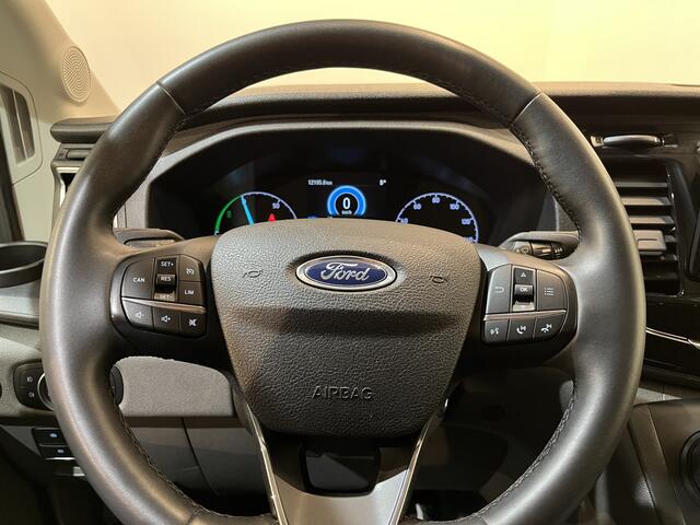 Ford E-Transit 350 L2H2 Trend 68 kWh / 100% Elektrisch !! / Airco / Cruise Control / CarPlay / Camera / Navigatie / 3-Zits / 12.200 KM !!