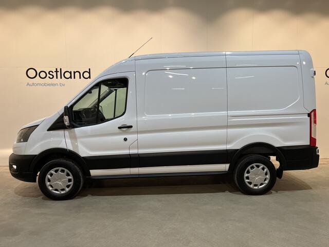 Ford E-Transit 350 L2H2 Trend 68 kWh / 100% Elektrisch !! / Airco / Cruise Control / CarPlay / Camera / Navigatie / 3-Zits / 6.600 KM !!
