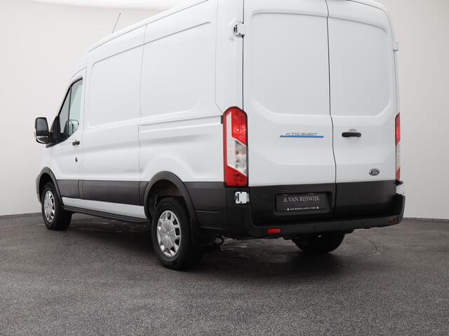 Ford E-Transit 350 L2H2 Trend 68 kWh | CAMERA | CARPLAY | STOELVERWARMING