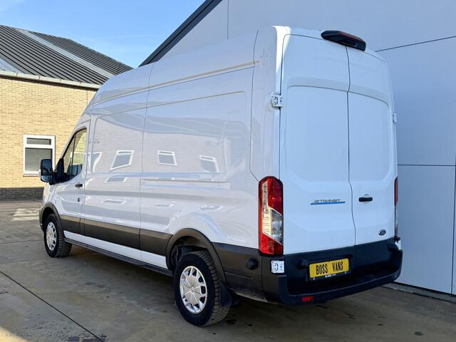 Ford E-Transit 350 68kWh 184PK 317km WLTP 97.5% (SOH) BEV Snelladen L2H3 360° Camera Climate Control Cruise Control Navigatie Carplay Parkeersensoren voor achter