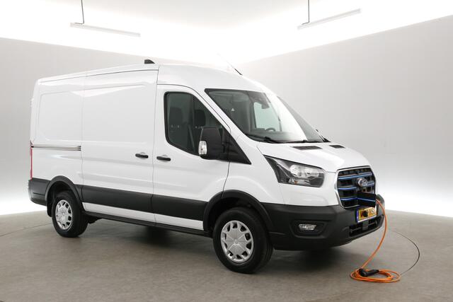 Ford E-Transit 350 L2H2 68 kWh | Snelladen | SOH 99% | Clima | Camera | Cruise | Carplay | Navi | Parkeersens.