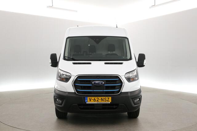 Ford E-Transit 350 L2H2 68 kWh | Snelladen | SOH 99% | Clima | Camera | Cruise | Carplay | Navi | Parkeersens.