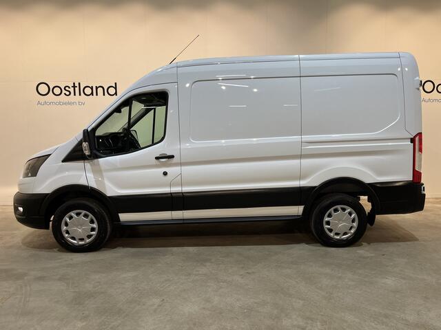 Ford E-Transit 350 L2H2 Trend 68 kWh / 100% Elektrisch !! / Airco / Cruise Control / CarPlay / Camera / Navigatie / 3-Zits / 5.100 KM !!