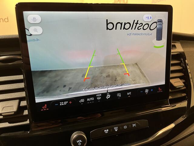 Ford E-Transit 350 L2H2 Trend 68 kWh / 100% Elektrisch !! / Airco / Cruise Control / CarPlay / Camera / Navigatie / 3-Zits / 5.100 KM !!