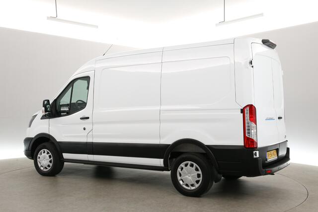 Ford E-Transit 350 L2H2 68 kWh | Snelladen | Clima | Camera | Cruise | Carplay | Navi | Parkeersens.