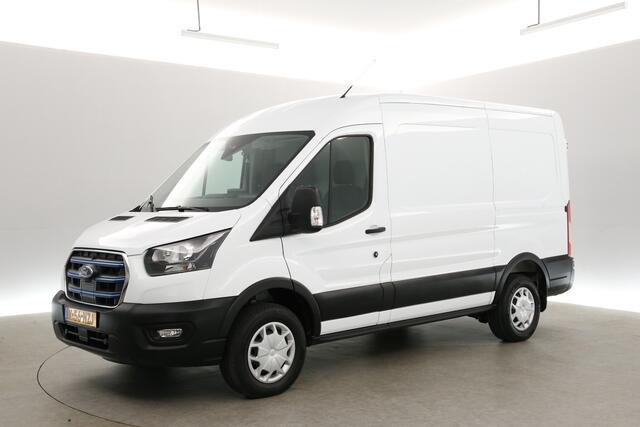 Ford E-Transit 350 L2H2 68 kWh | Snelladen | Clima | Camera | Cruise | Carplay | Navi | Parkeersens.