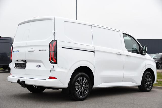 Ford E-Transit Cust. 320 L1H1 Limited 65 kWh Camera, Cruise, Carplay, Stoelverwarming, LED, 218pk, Trekhaak, Multimedia, Sensoren Uniek!