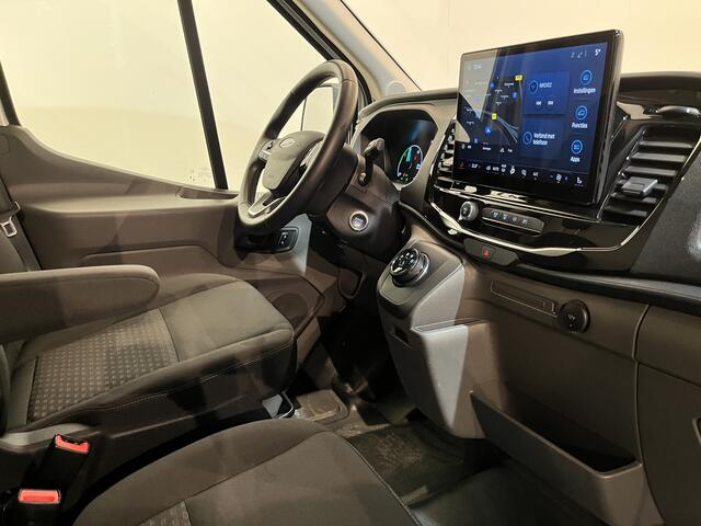 Ford E-Transit 390 (3500 kg) L2H2 Trend 68 kWh / 100% Elektrisch !! / Airco / Cruise Control / CarPlay / Camera / Navigatie / 3-Zits / 13.850 KM !!