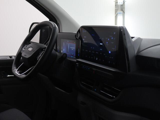 Ford E-Transit Cust. 320 L2H1 Limited 65 kWh