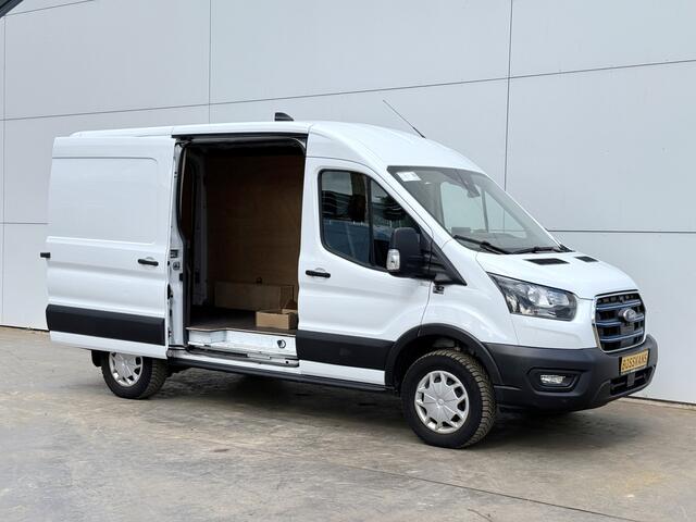 Ford E-Transit 68kWh 184PK L2H2 317km WLTP 95,7% (SOH) BEV Snelladen Cruise control Climate control Carplay Laadkabel Parkeersensoren