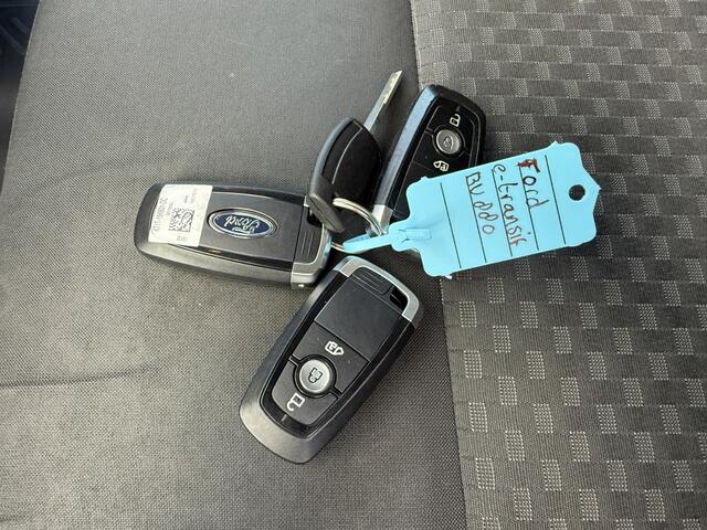 Ford E-Transit 68kWh 184PK L2H2 317km WLTP 95,7% (SOH) BEV Snelladen Cruise control Climate control Carplay Laadkabel Parkeersensoren