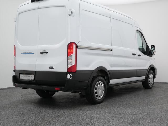 Ford E-Transit 350 L2H2 Trend 68 kWh | CAMERA | CARPLAY | STOELVERW.