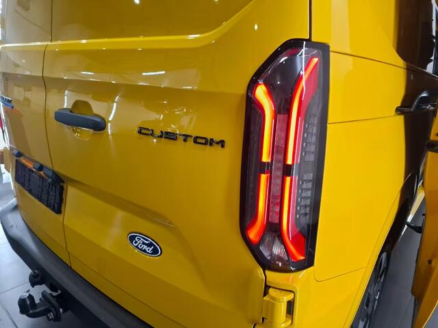 Ford E-Transit Cust. 320L L2H1 Trend 65 kWh/136PK Automaat Airco | Cruise | Camera | Apple CP| Trekhaak