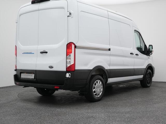 Ford E-Transit 350 L2H2 Trend 68 kWh | CAMERA | CARPLAY | STOELVERW.