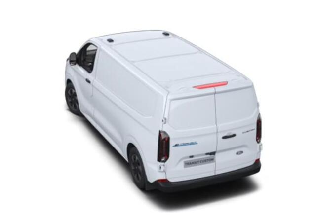 Ford E-Transit Cust. 340 L2H1 Trend 71 kWh 136pk | Bekleding zijwand en achterdeuren (volledig) | Laadvloer bescherming | 8-weg verstelbare en verwarmbare bestuurdersstoel met armsteun (i.c.m. bijrijdersbank) | Trekhaakvoorbereiding | Allweather banden | AGM accu | Laad