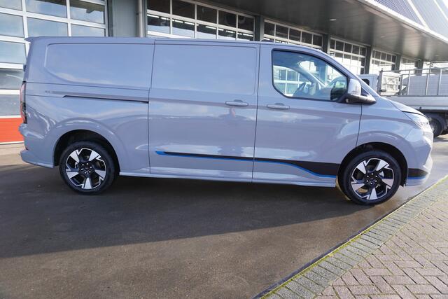 Ford E-Transit Cust. L2H1 Sport 218PK Automaat Schuifdeur links en rechts Airco | adap.cruise | Navi | 360 camera | 19"Lm velgen