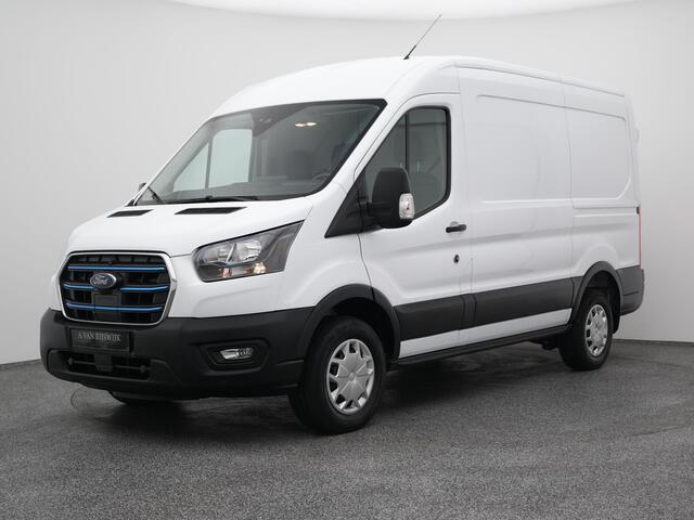 Ford E-Transit 350 L2H2 Trend 68 kWh | CAMERA | CARPLAY | STOELVERWARMING