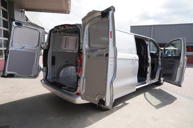 Ford E-Transit Cust. 340 L2H1 Limited 71 kWh 218PK Automaat nr. V089 | Airco | Adap.Cruise | Navi | camera