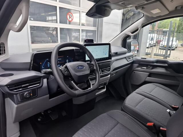 Ford E-Transit Cust. 340 L2H1 Limited 71 kWh | Android/Apple Carplay | LMV 17" | Voorstoelen/Voorruit Verwarmd | Rondomzicht Camera | Cruise Control Adaptief | Trekhaak | Airco |