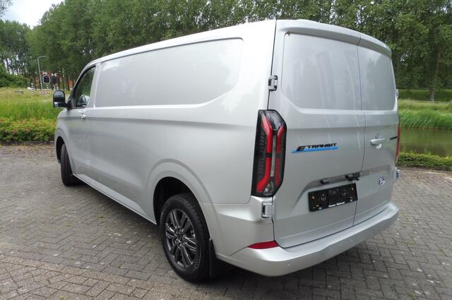 Ford E-Transit Cust. Nieuw uit voorraad 340 L2H1 Limited 71 kWh 160kW/218pk