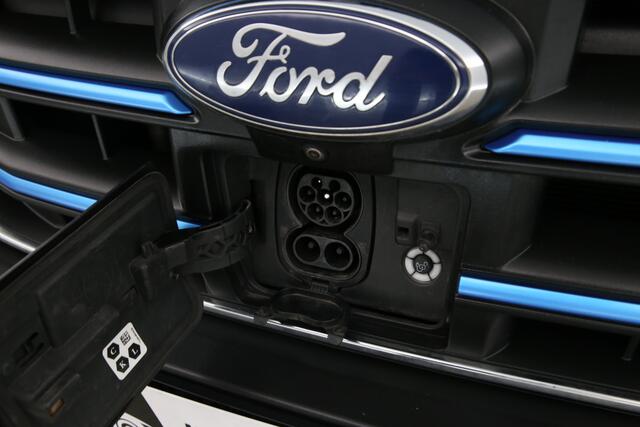 Ford E-Transit L2H2 68 kWh | Snelladen | SOH 94% | 360° Camera | Clima | 3 Zits | Cruise | Carplay | Parkeersens.