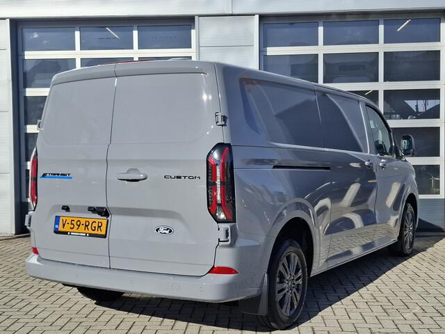Ford E-Transit Cust. 340 L2H1 Limited 71 kWh | Navigatie/Android/Apple Carplay | LM Velgen 17" | Verwarmde Voorstoelen/Stuur/Voorruit | PDC Voor en Achter + Achteruitrijcamera | Cruise Control | Airco |