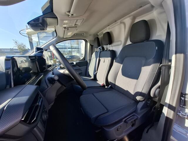Ford E-Transit Cust. 340 L2H1 Limited 71 kWh | Navigatie/Android/Apple Carplay | LM Velgen 17" | Verwarmde Voorstoelen/Stuur/Voorruit | PDC Voor en Achter + Achteruitrijcamera | Cruise Control | Airco |