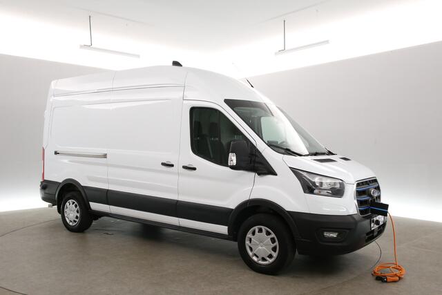 Ford E-Transit 75 kWh L3H3 | Snelladen | Clima | Camera | Carplay | Cruise | 3 Zits | Parkeersens.