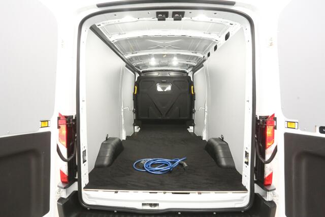 Ford E-Transit 68 kWh L3H2 | Snelladen | SOH 95% | Clima | Camera | Cruise | 3 Zits | 2xSchuifdeur | Carplay | Parkeersens.