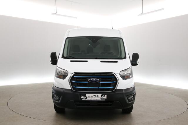 Ford E-Transit 68 kWh L3H2 | Snelladen | SOH 95% | Clima | Camera | Cruise | 3 Zits | 2xSchuifdeur | Carplay | Parkeersens.