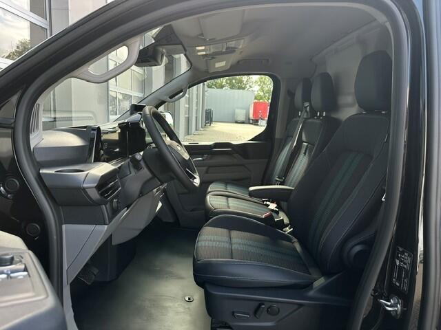 Ford E-Transit Cust. 340 L2H1 Custom Sport 4WD 71 kWh > 285pk/Agate Black/17 inch velgen/Camera