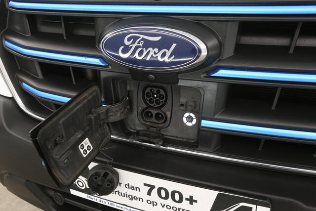 Ford E-Transit L2H2 68 kWh | Snelladen | SOH 96% | Clima | 360° Camera | 3 Zits | Cruise | Carplay | Navi