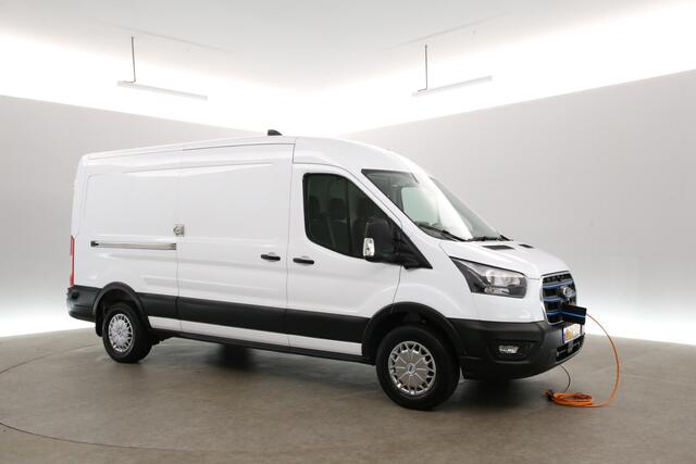Ford E-Transit L3H2 68 kWh 184PK | Snelladen | SOH 94% | 360° Camera | Clima | Carplay | 3 Zits | Navi | Parkeersens. – foto 6