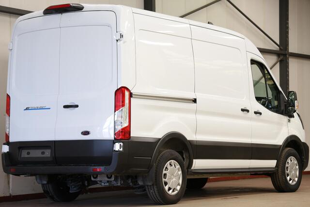 Ford E-Transit 350 L2H2 Trend 68 kWh CARPLAY CAMERA – foto 2