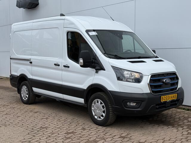 Ford E-Transit 68kWh 184PK L2H2 317km WLTP 97,3% (SOH) BEV Snelladen 360 Camera Cruise control Climate control Carplay Navigatie Laadkabel Parkeersensoren – foto 5