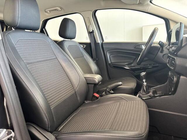 Ford ECOSPORT 125pk EcoBoost Titanium Navi Camera Trekhaak Leer DAB+ Dealeronderhouden