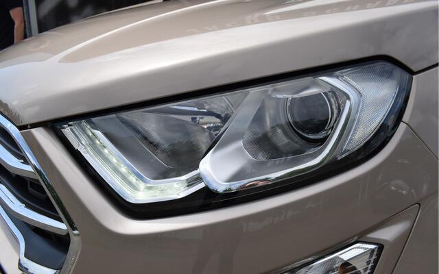Ford ECOSPORT 1.0 EcoBoost Titanium Automaat / Camera / Carplay / Keyless / Trekhaak / Navi / Winter Pack /