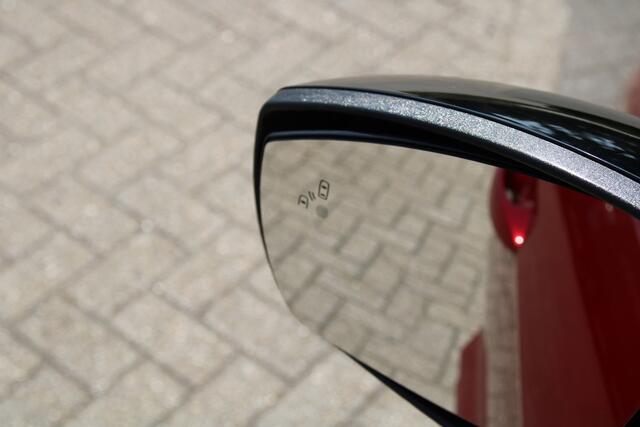 Ford ECOSPORT 1.0 EcoBoost ST-Line Automaat NAVIGATIE | WINTERPAKKET | BLIS |