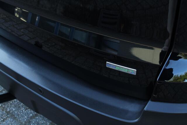 Ford ECOSPORT 1.0 EcoBoost Titanium 125pk | Stoelverwarming | BLISS | Trekhaak | Parkeersensoren |