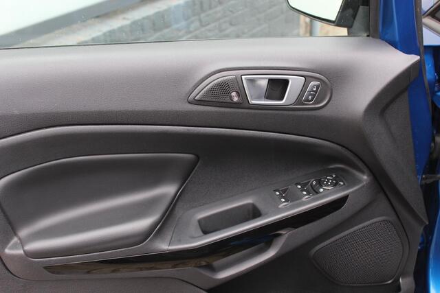 Ford ECOSPORT 1.0 EcoBoost ST-Line Bi Tone, Navi Pack/Carplay, Winter Pack. All Season!