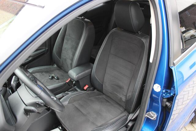 Ford ECOSPORT 1.0 EcoBoost ST-Line Bi Tone, Navi Pack/Carplay, Winter Pack. All Season!