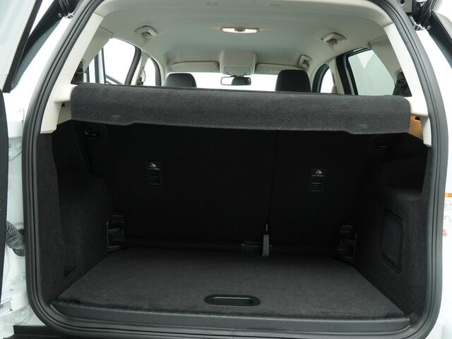 Ford ECOSPORT 125PK EcoBoost Titanium | Winter pack | Dodehoek herkenning | Camera | 17-inch |