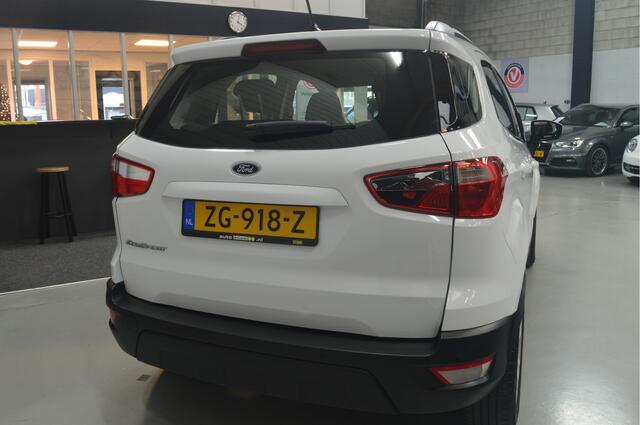 Ford ECOSPORT 1.0 EcoBoost Trend Ultimate /// 30.000 km // CRUISE // AIRCO // NAVI // CARPLAY //