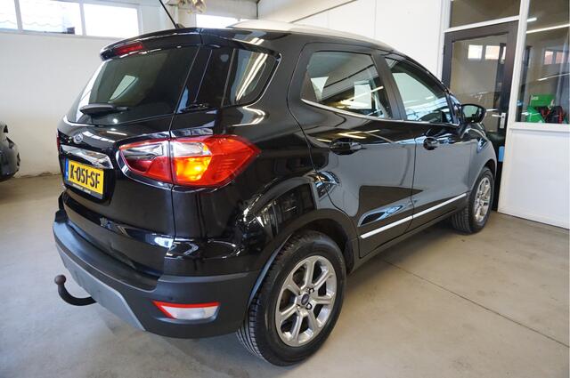Ford ECOSPORT 1.0 EcoBoost ST-Line Black + Trekhaak + Winterbanden