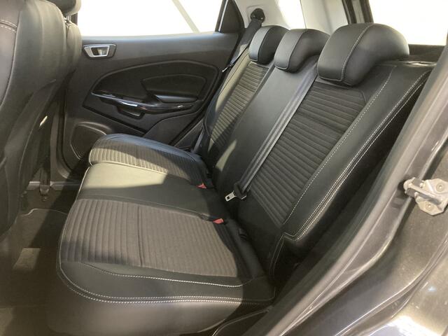 Ford ECOSPORT EcoBoost Titanium | Trekhaak | Winter Pack | Camera | B&O | Half leer | 4 seiz. banden