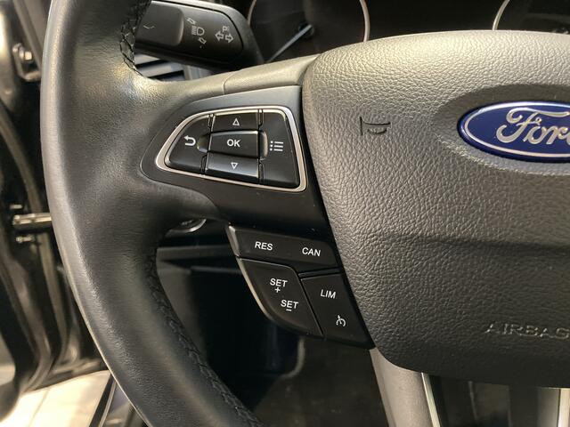 Ford ECOSPORT EcoBoost Titanium | Trekhaak | Winter Pack | Camera | B&O | Half leer | 4 seiz. banden