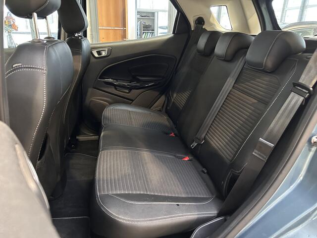 Ford ECOSPORT EcoBoost 125pk Titanium | Trekhaak | Camera | Cruise control | Dodehoek detectie | 1/2 Leer |