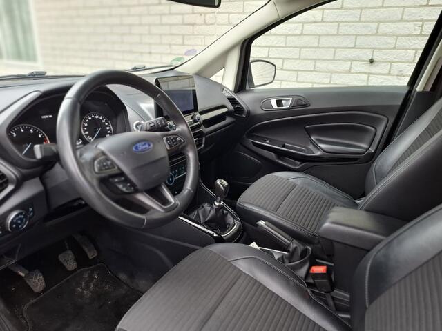 Ford ECOSPORT 1.0 EB Titanium Navi/Cruise/PDC ?