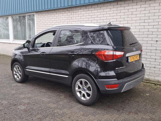 Ford ECOSPORT 1.0 EB Titanium Navi/Cruise/PDC ?
