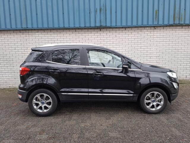 Ford ECOSPORT 1.0 EB Titanium Navi/Cruise/PDC ?